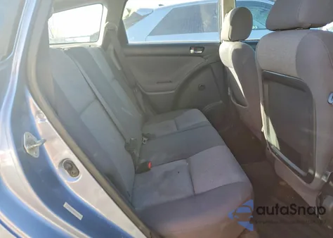 2003 Toyota Corolla Matrix Xr z USA, uszkodzony, nr VIN 2T1KR32E03C025340